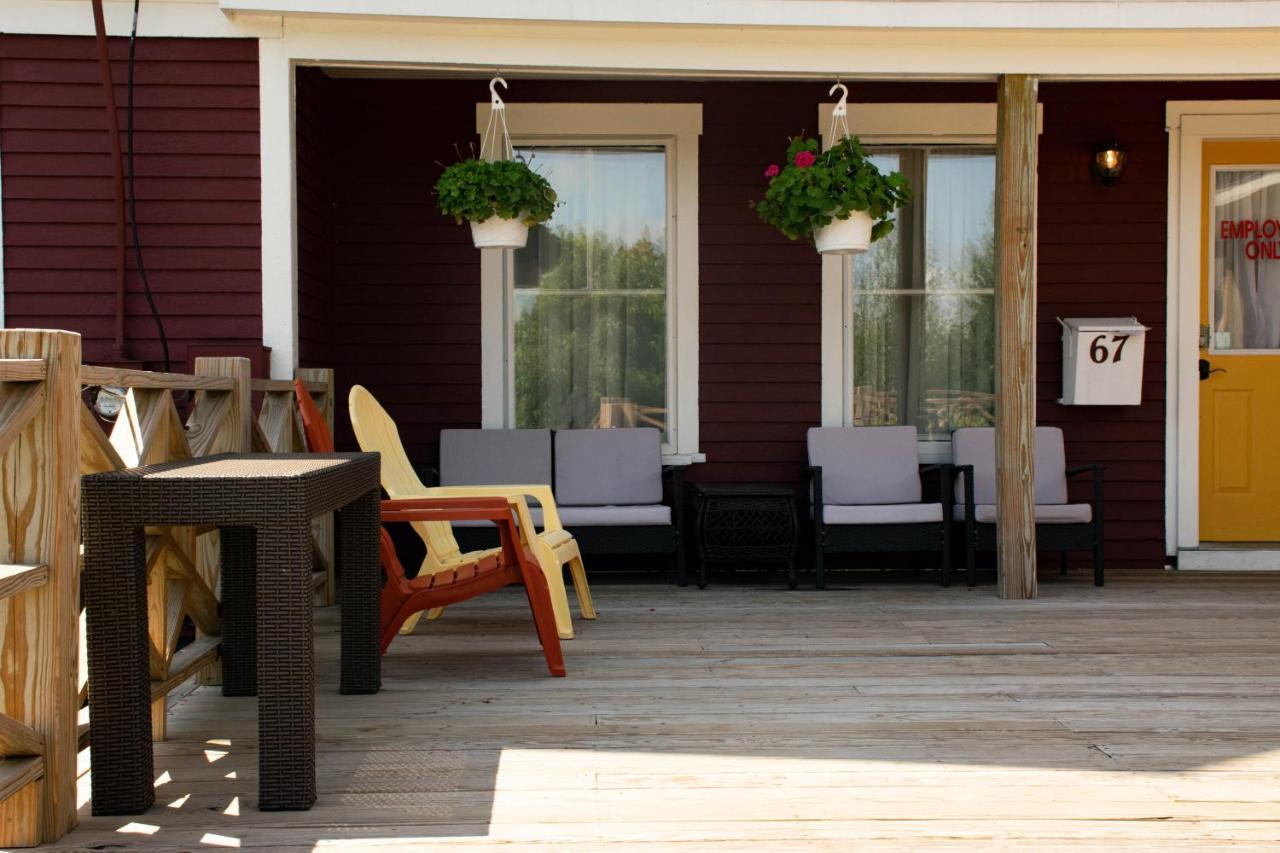 The Whitetail Inn And Suites- ลินคอล์น ภายนอก รูปภาพ