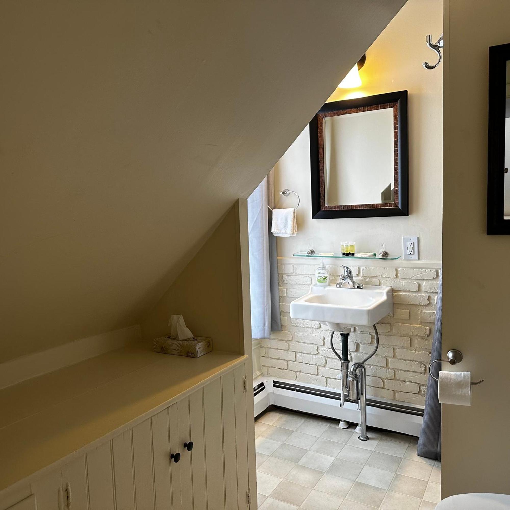 The Whitetail Inn And Suites- ลินคอล์น ภายนอก รูปภาพ