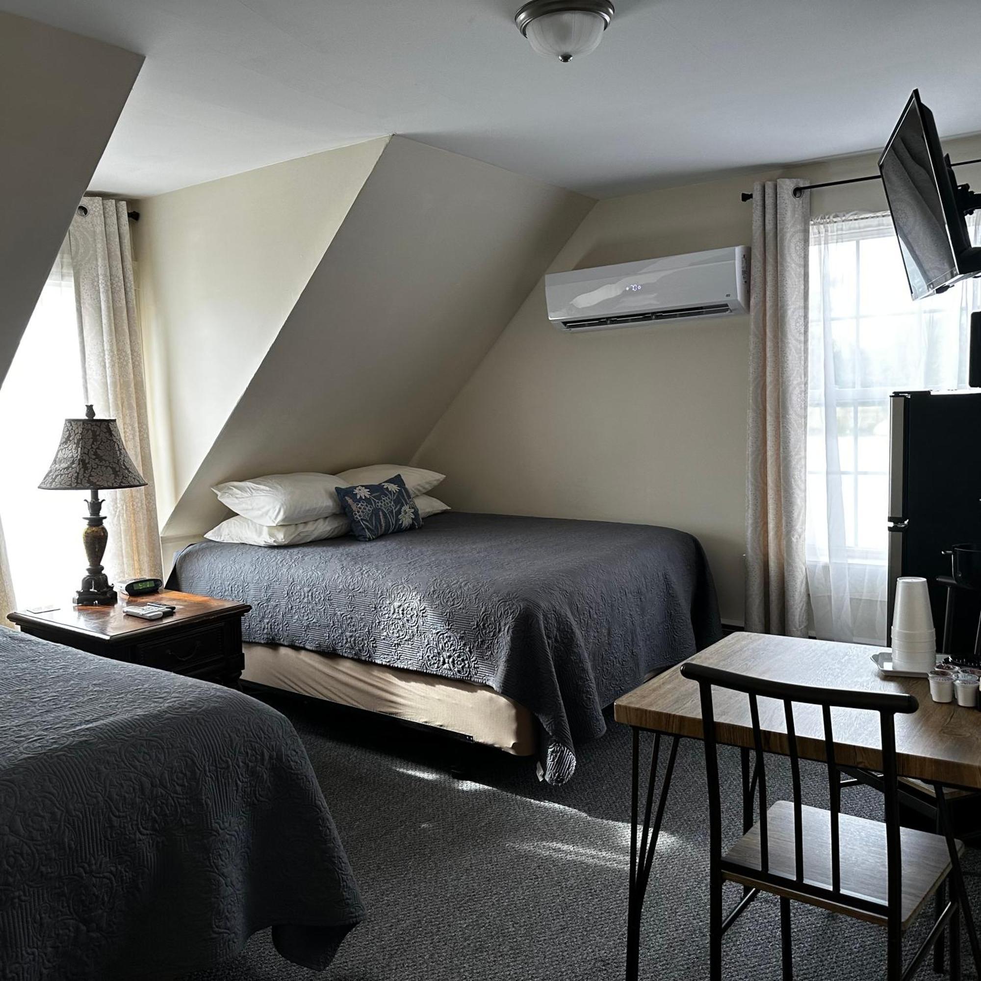 The Whitetail Inn And Suites- ลินคอล์น ภายนอก รูปภาพ