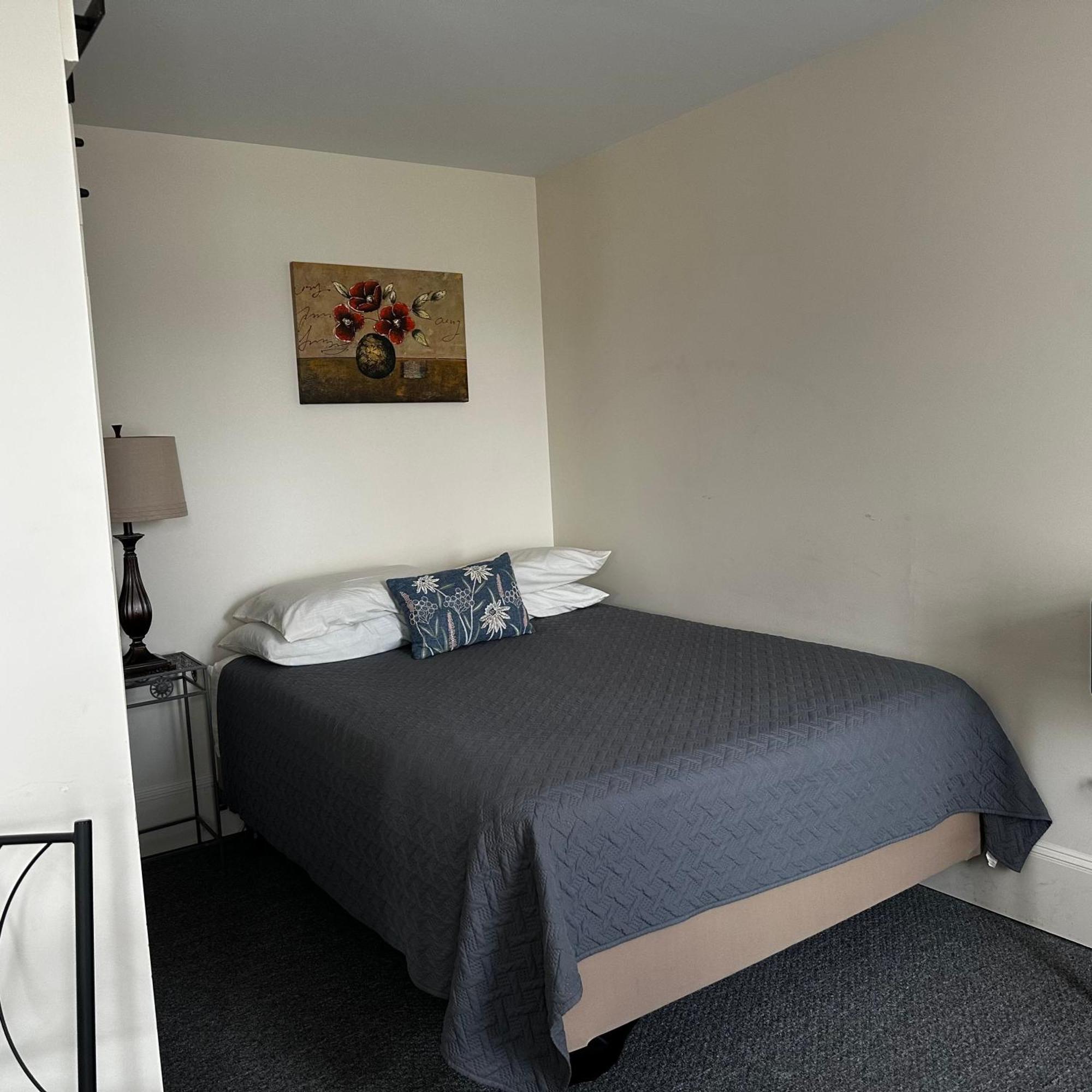 The Whitetail Inn And Suites- ลินคอล์น ภายนอก รูปภาพ