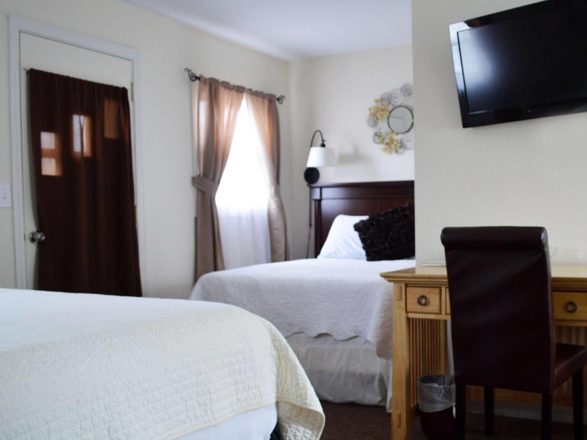 The Whitetail Inn And Suites- ลินคอล์น ภายนอก รูปภาพ